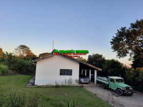 Chácara à Venda, 20.800 m² em Chácara Marambaia - Caçapava