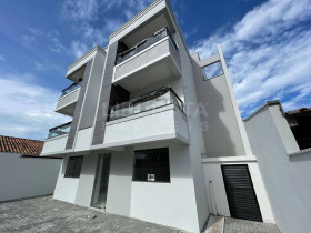 Apartamento com 2 Quartos à Venda, 60 m² em Meia Praia - Navegantes