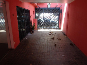 Sobrado com 3 Quartos à Venda, 250 m² em Campo Belo - São Paulo