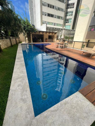 Apartamento com 4 Quartos à Venda, 304 m²