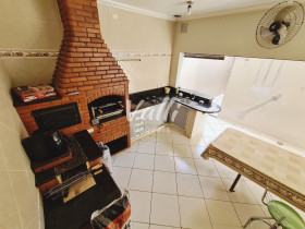 Casa com 2 Quartos à Venda, 250 m² em Residencial Furlan - Santa Bárbara Doeste