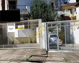 Sobrado com 4 Quartos à Venda, 180 m² em Vila Sônia - São Paulo