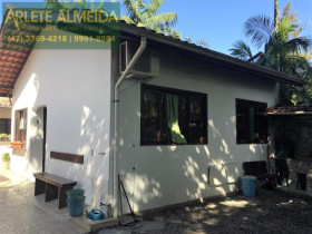 Casa com 2 Quartos para Alugar ou Temporada, 35 m² em Centro - Porto Belo