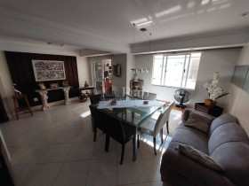 Apartamento com 3 Quartos à Venda, 151 m² em Centro - Balneário Camboriú