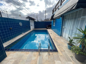 Casa com 3 Quartos à Venda, 162 m² em Maracanã - Praia Grande