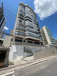 Apartamento com 3 Quartos à Venda, 121 m² em Agronômica - Florianópolis