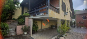 Casa com 2 Quartos à Venda, 74 m² em Caonze - Nova Iguaçu