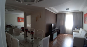 Imóvel com 2 Quartos para Alugar, 74 m² em Vila Granada - São Paulo