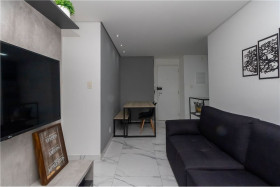 Apartamento com 2 Quartos à Venda, 49 m² em Tatuapé - São Paulo