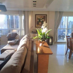 Apartamento com 4 Quartos à Venda, 213 m² em Centro - Balneário Camboriú