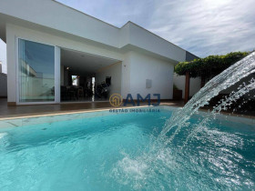 Casa com 4 Quartos à Venda, 240 m² em Condomínio Do Lago - Goiânia