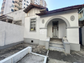 Casa com 3 Quartos para Alugar, 288 m² em Icaraí - Niterói