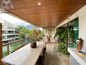 Apartamento com 4 Quartos à Venda, 259 m² em Barra Da Tijuca - Rio De Janeiro