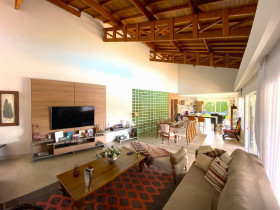 Casa com 4 Quartos à Venda, 2.040 m² em Usina - Atibaia