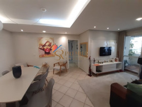 Apartamento com 3 Quartos à Venda, 96 m² em Centro - Florianópolis