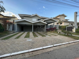 Casa com 4 Quartos para Alugar, 700 m² em Tamboré - Santana De Parnaíba