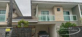 Casa com 3 Quartos à Venda, 149 m² em Costa E Silva - Joinville