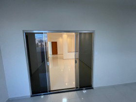 Apartamento com 3 Quartos para Alugar, 110 m²em Aparecida - Santarém