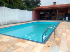 Casa com 3 Quartos à Venda, 204 m²em Jardim dos Pinheiros - Atibaia