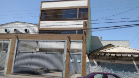 Galpão à Venda ou Locação, 600 m² em Vila das Palmeiras - Guarulhos
