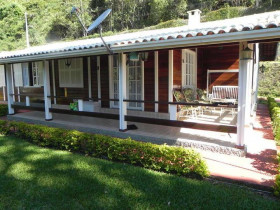 Casa com 4 Quartos à Venda, 250 m² em Várzea - Teresópolis