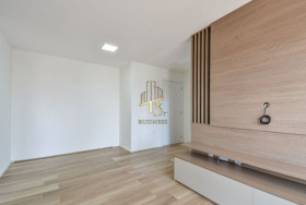 Apartamento com 2 Quartos à Venda,  em Moema - São Paulo