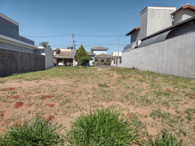 Terreno em Condomínio à Venda, 360 m² em Quinta Ranieri - Bauru