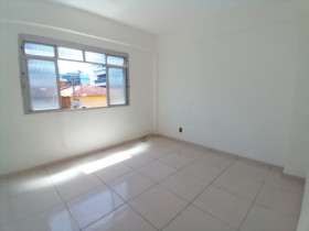 Apartamento com 2 Quartos para Alugar,  em Braga - Cabo Frio