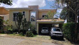 Casa de Condomínio com 4 Quartos à Venda, 360 m² em Bosque Do Vianna - Cotia
