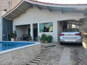 Casa com 3 Quartos à Venda, 156 m² em Jardim Barra de Jangada - Peruíbe