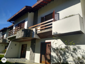 Casa de Condomínio com 5 Quartos à Venda,  em Alto - Teresópolis