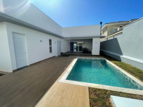 Casa de Condomínio com 4 Quartos à Venda ou Locação, 270 m²em Condomínio Reserva da Serra - Jundiaí