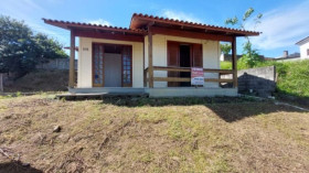 Casa com 2 Quartos à Venda, 64 m² em Maria Céu - Criciúma