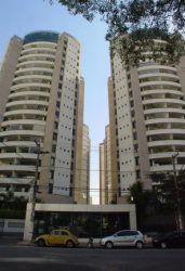 Apartamento com 3 Quartos à Venda,  em Indianópolis - São Paulo