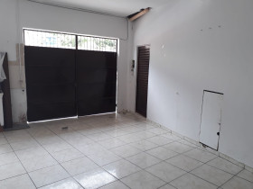 Casa com 2 Quartos para Alugar, 70 m² em Jardins (Polvilho) - Cajamar