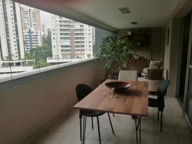 Apartamento com 3 Quartos à Venda, 172 m² em Jardim Londrina - São Paulo