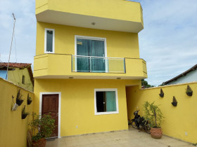 Casa com 3 Quartos à Venda, 104 m² em Lto Santa Irene B S Jo - Casimiro de Abreu