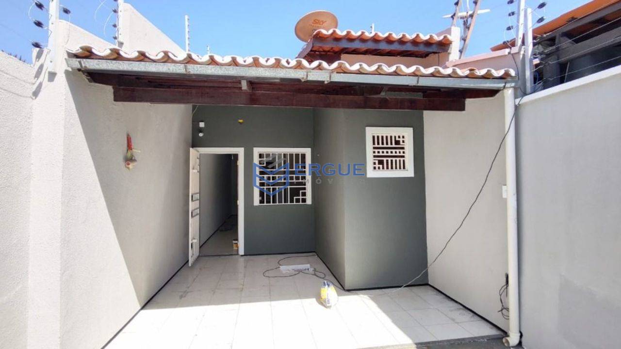 Casa com 2 Quartos à Venda, 80 m² em Aracapé - Fortaleza