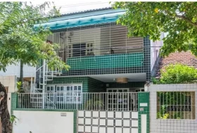 Casa com 5 Quartos para Alugar, 170 m² em Arruda - Recife