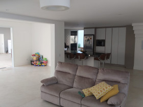 Casa com 3 Quartos à Venda, 303 m² em Cafezais - Itupeva