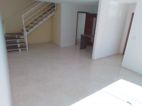 Casa de Condomínio com 3 Quartos à Venda, 104 m² em Mata Paca - Niterói