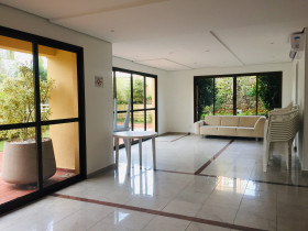 Apartamento com 3 Quartos à Venda, 80 m²em Aclimação - São Paulo