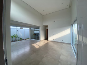 Casa de Condomínio com 3 Quartos à Venda, 202 m² em Floratta Nações Residencial - Bauru