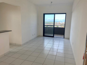 Apartamento com 3 Quartos à Venda,  em Dix-Sept Rosado - Natal