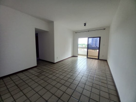 Apartamento com 3 Quartos à Venda, 94 m² em Candeal - Salvador