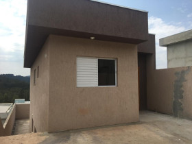 Casa com 3 Quartos à Venda, 104 m² em Portais (Polvilho) - Cajamar
