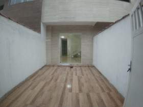 Casa com 2 Quartos para Alugar, 65 m² em Jacarepaguá - Rio de Janeiro