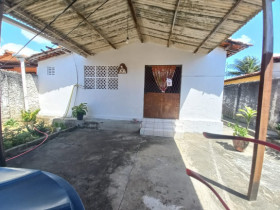 Casa com 2 Quartos à Venda, 93 m²em Pajuçara - Natal