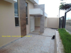 Casa com 3 Quartos à Venda, 193 m² em Parque Residencial Jardins - Presidente Prudente