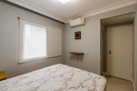 Flat com 2 Quartos à Venda ou Locação, 60 m² em Vila Nova Conceição - São Paulo